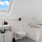 Stilvolle Wohnung: Private Dachterrasse - Zentral Daire *
