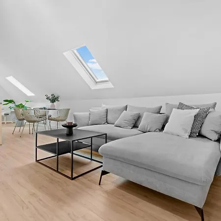 Stilvolle Wohnung: Private Dachterrasse - Zentral *