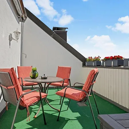 Stilvolle Wohnung: Private Dachterrasse - Zentral * Augsburg