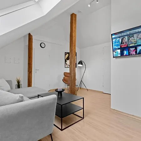 Stilvolle Wohnung: Private Dachterrasse - Zentral * Augsburg