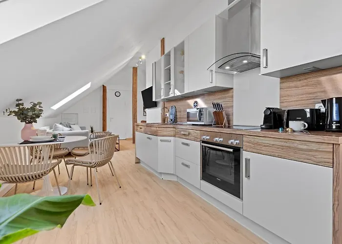 Stilvolle Wohnung: Private Dachterrasse - Zentral * Augsburg