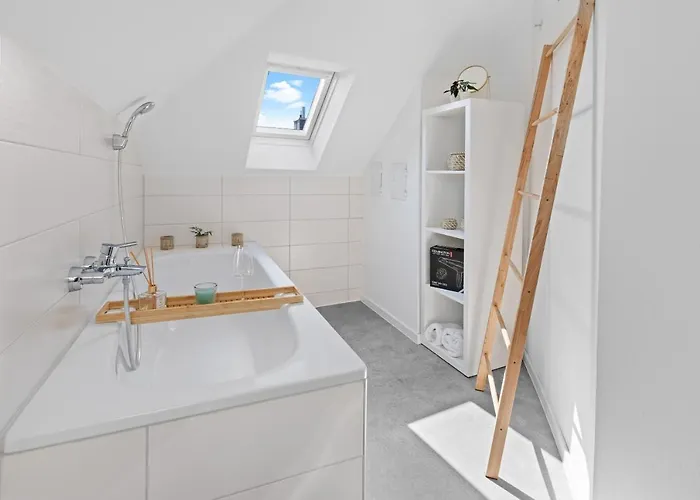 Stilvolle Wohnung: Private Dachterrasse - Zentral Lejlighed