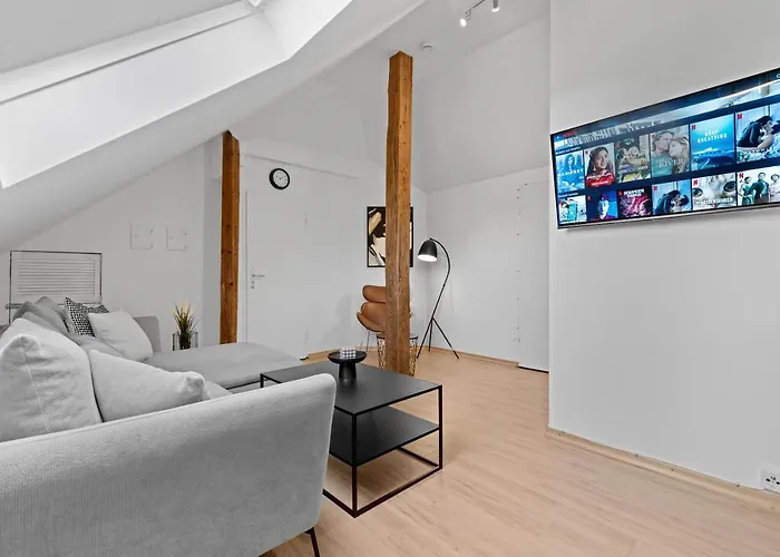 Stilvolle Wohnung: Private Dachterrasse - Zentral * Augsburg